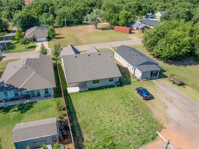 722 E Grant Avenue, Guthrie, OK 73044