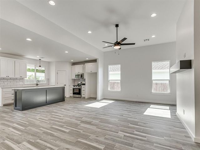 722 E Grant Avenue, Guthrie, OK 73044