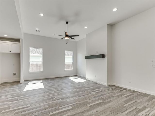 722 E Grant Avenue, Guthrie, OK 73044