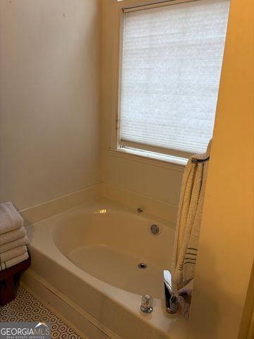 15 Lauren Court, Newnan, GA 30263