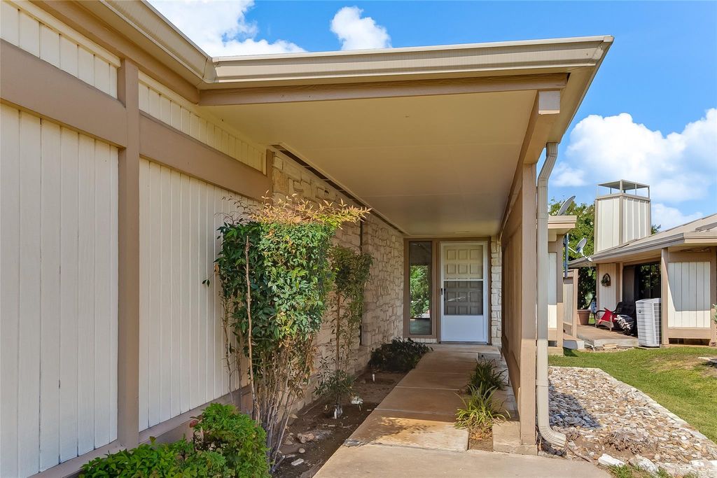 1406 Broken Hills 3, Horseshoe Bay, TX 78657