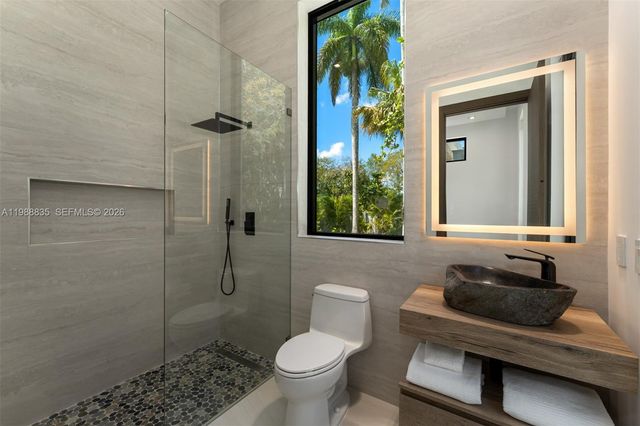 9790 SW 114th St, Miami, FL 33176