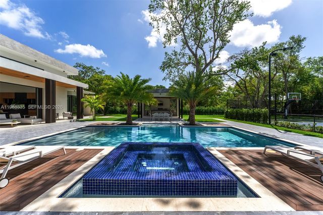 9790 SW 114th St, Miami, FL 33176