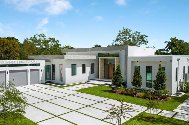 9790 SW 114th St, Miami, FL 33176