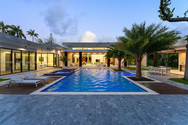 9790 SW 114th St, Miami, FL 33176