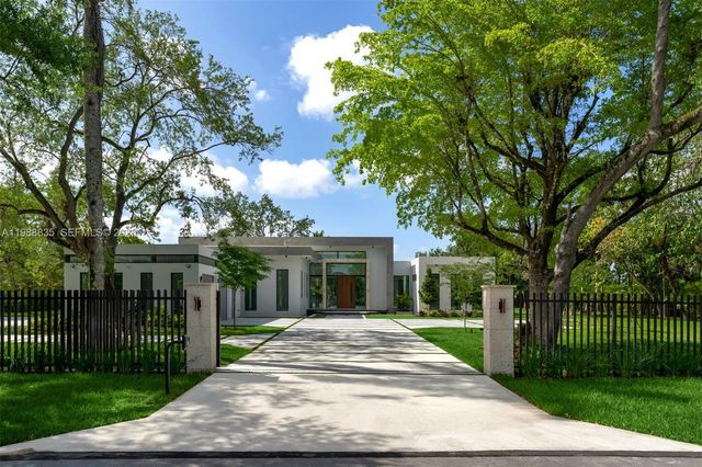 9790 SW 114th St, Miami, FL 33176