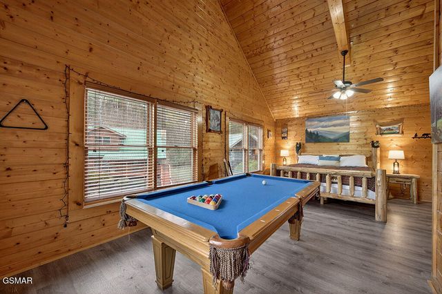 645 Chickasaw Gap Way, Pigeon Forge, TN 37863