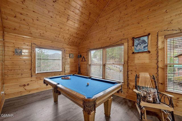 645 Chickasaw Gap Way, Pigeon Forge, TN 37863