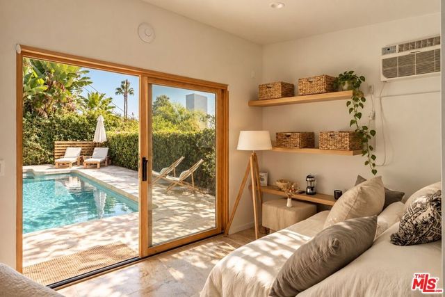 3613 Lankershim Boulevard, Los Angeles, CA 90068