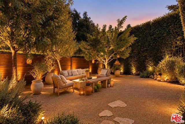3613 Lankershim Boulevard, Los Angeles, CA 90068