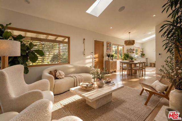 3613 Lankershim Boulevard, Los Angeles, CA 90068