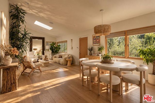 3613 Lankershim Boulevard, Los Angeles, CA 90068