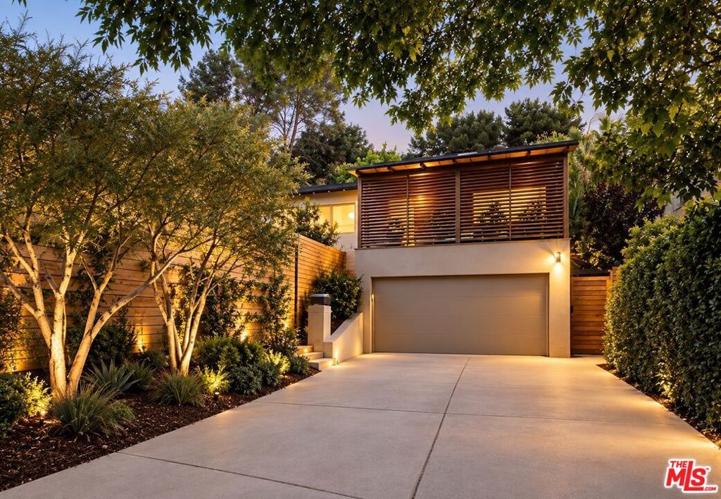 3613 Lankershim Boulevard, Los Angeles, CA 90068