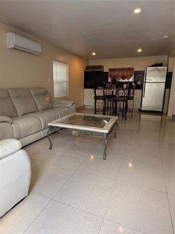 1212 E COLUMBUS DRIVE Down, Tampa, FL 33605