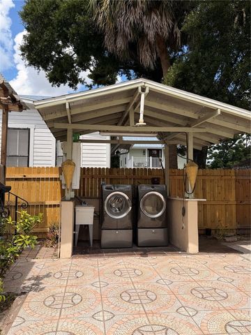 1212 E COLUMBUS DRIVE Down, Tampa, FL 33605
