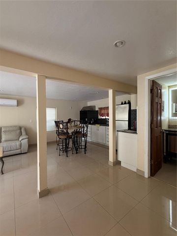 1212 E COLUMBUS DRIVE Down, Tampa, FL 33605