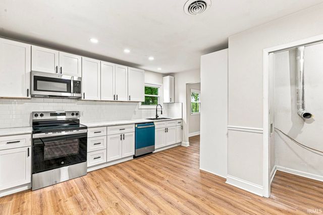 56613 Shore Avenue, Elkhart, IN 46516