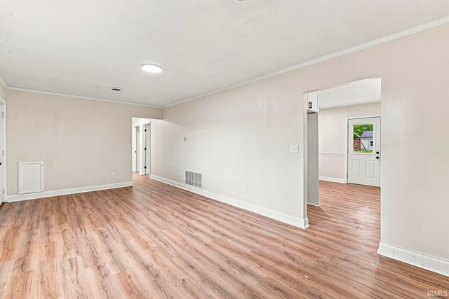 56613 Shore Avenue, Elkhart, IN 46516