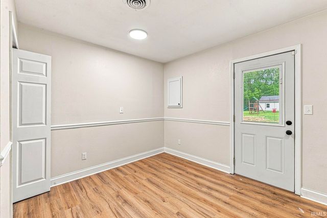 56613 Shore Avenue, Elkhart, IN 46516