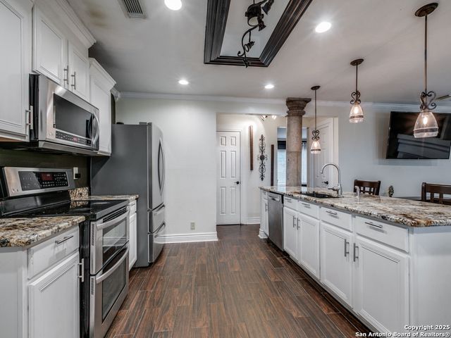 2047 Ellison, San Antonio, TX 78245