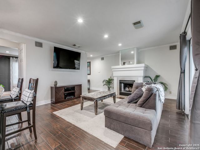 2047 Ellison, San Antonio, TX 78245