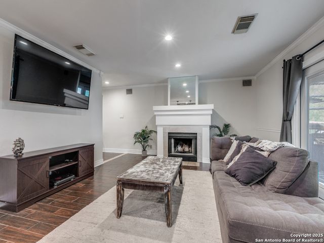 2047 Ellison, San Antonio, TX 78245