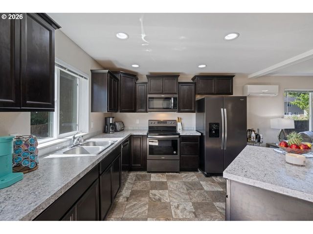 132 HALEY Dr, Longview, WA 98632