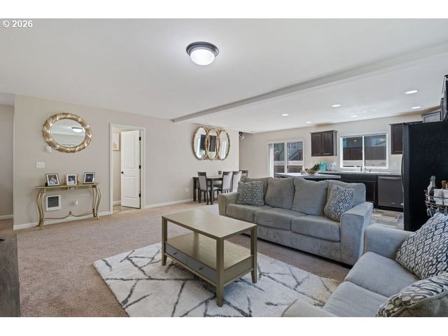132 HALEY Dr, Longview, WA 98632