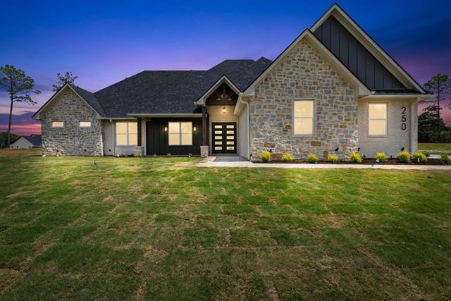 250 Cottonwood Circle, Longview, TX 75605