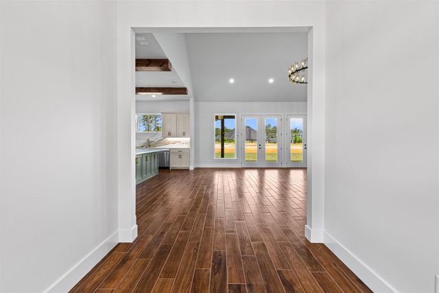 250 Cottonwood Circle, Longview, TX 75605