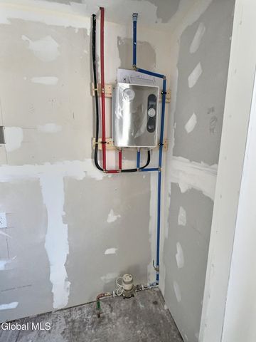 40 King Avenue, Hudson Falls, NY 12839