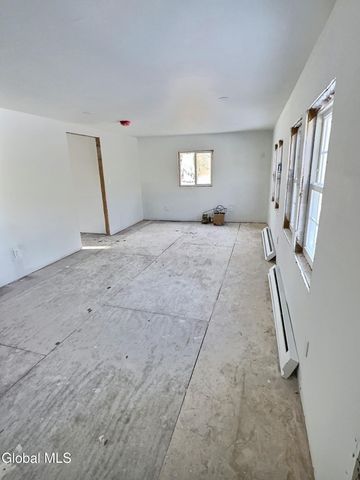 40 King Avenue, Hudson Falls, NY 12839