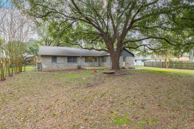 1609 Longhofer Street, Brenham, TX 77833