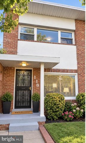 118 URELL PL NE, Washington, DC 20011