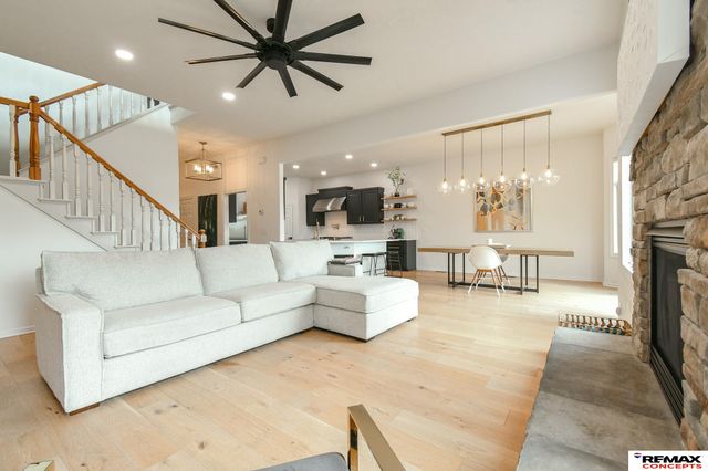 6900 Lacroix Drive, Lincoln, NE 68526