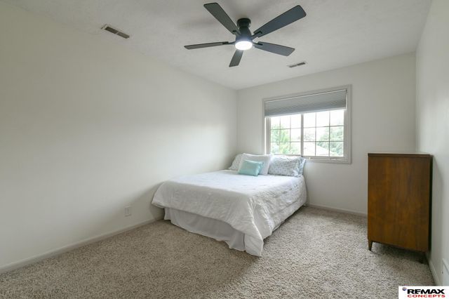 6900 Lacroix Drive, Lincoln, NE 68526