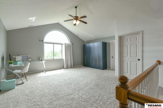 6900 Lacroix Drive, Lincoln, NE 68526