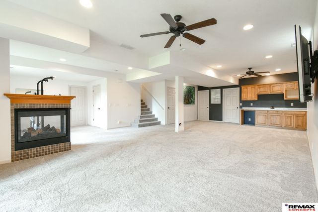6900 Lacroix Drive, Lincoln, NE 68526