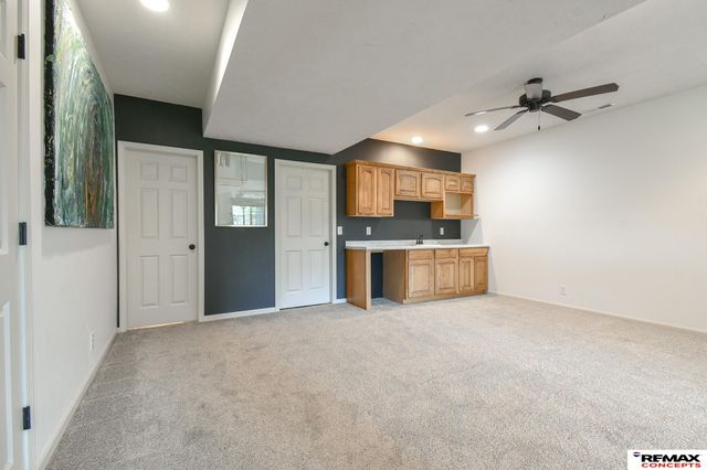 6900 Lacroix Drive, Lincoln, NE 68526