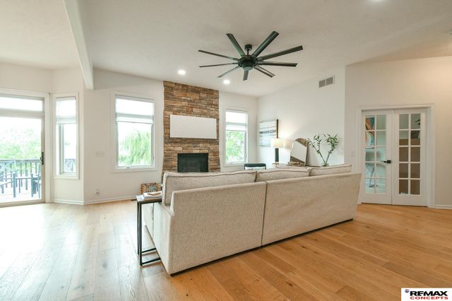 6900 Lacroix Drive, Lincoln, NE 68526