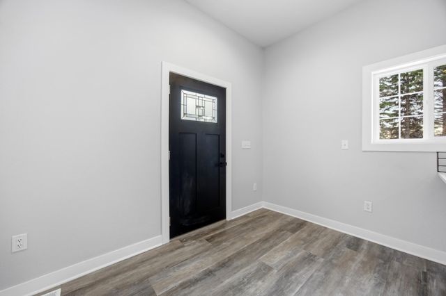 429 18th Street S, Moorhead, MN 56560