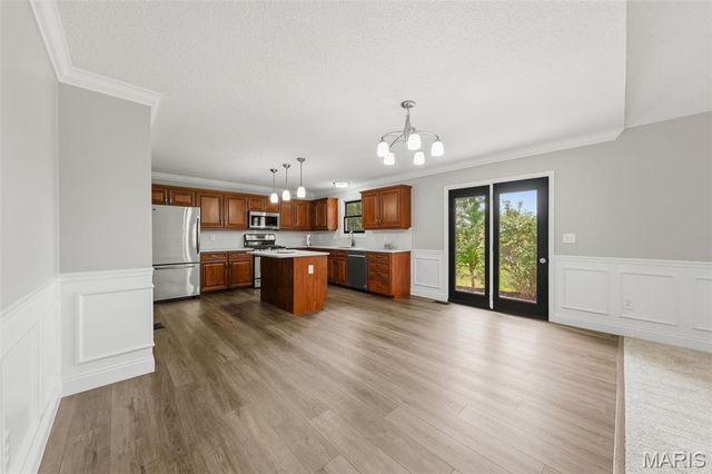 11764 Clarksdale Drive, Maryland Heights, MO 63043