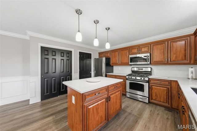 11764 Clarksdale Drive, Maryland Heights, MO 63043