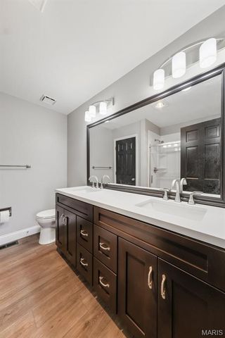 11764 Clarksdale Drive, Maryland Heights, MO 63043