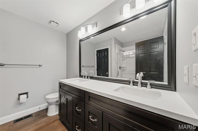 11764 Clarksdale Drive, Maryland Heights, MO 63043