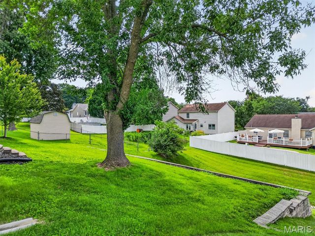 11764 Clarksdale Drive, Maryland Heights, MO 63043