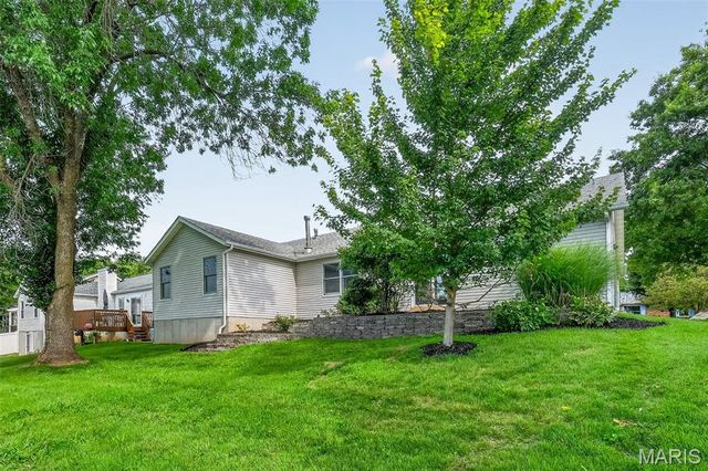 11764 Clarksdale Drive, Maryland Heights, MO 63043