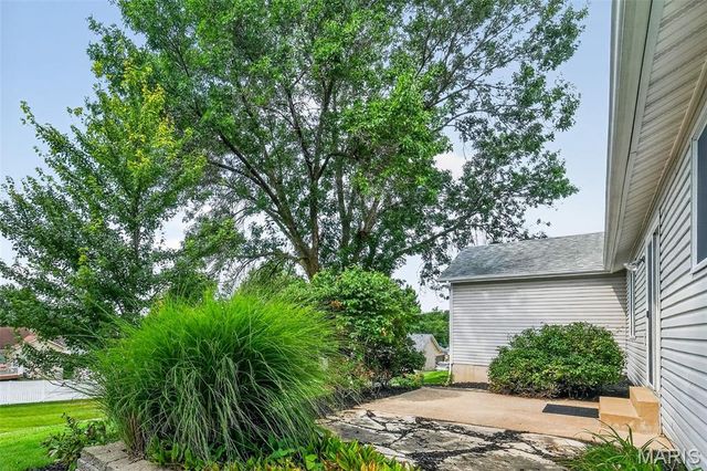11764 Clarksdale Drive, Maryland Heights, MO 63043