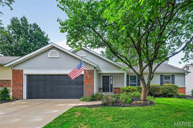 11764 Clarksdale Drive, Maryland Heights, MO 63043