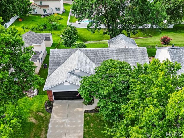 11764 Clarksdale Drive, Maryland Heights, MO 63043